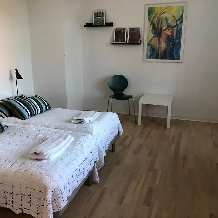 Sostrup Slot * Gjerrild