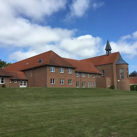 Sostrup Slot Hotel Gjerrild