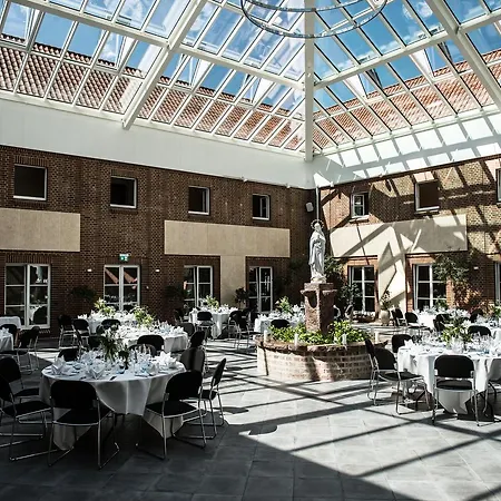 Sostrup Slot Hotel Gjerrild