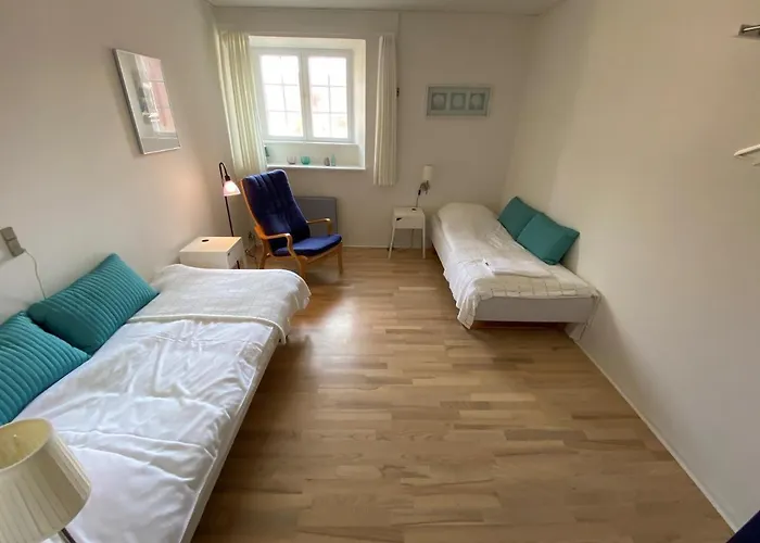 Sostrup Slot * Gjerrild