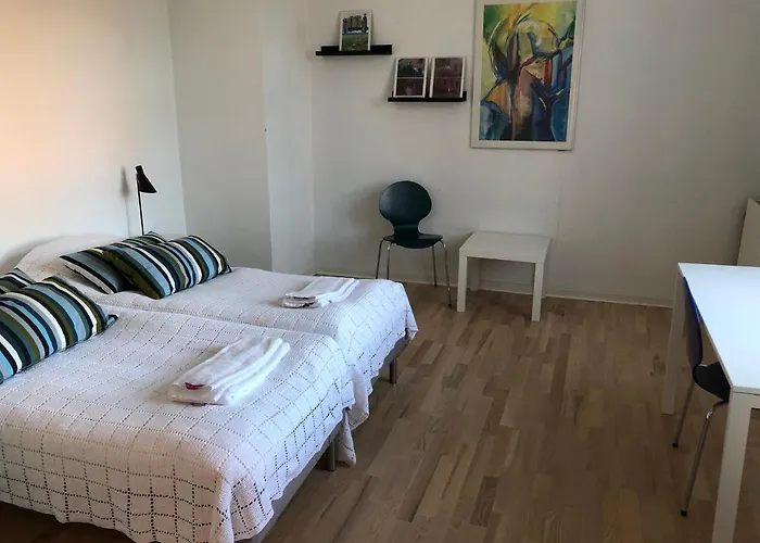 Sostrup Slot * Gjerrild