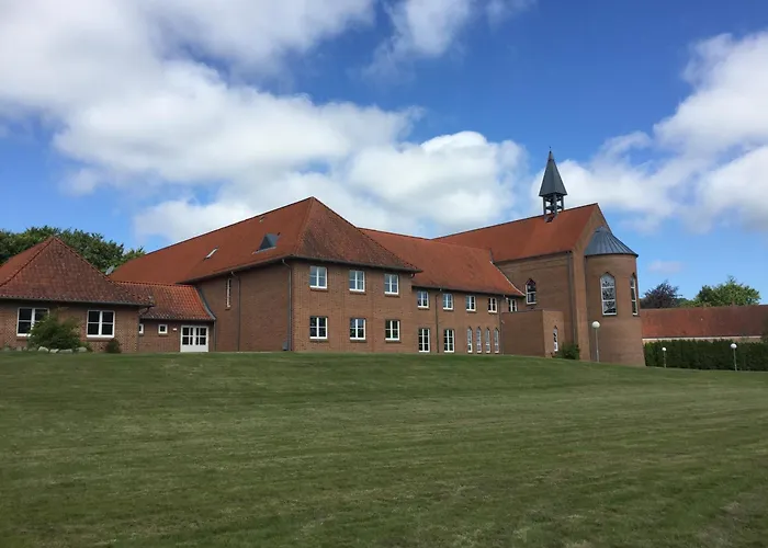 Sostrup Slot Hotel Gjerrild